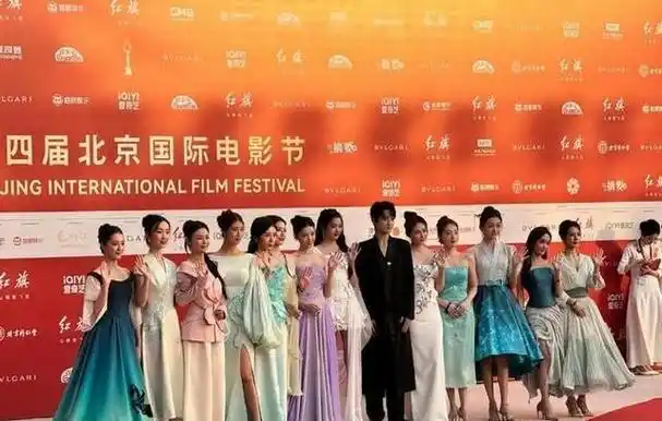 看了北影节胡玫的红楼14位演员,才知道,当年王扶林选演员有多美