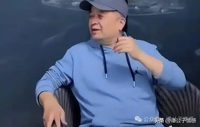 从央视"台柱"到酒后失言,"消失"9年的毕福剑如今咋_了