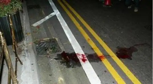 张国荣24楼跳下有多惨面目全非骨肉全都被撞碎