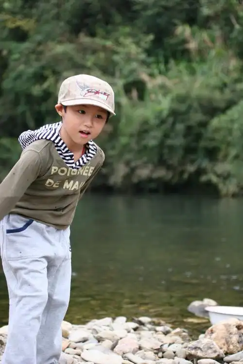 鑫爸工作室童年无忌和女儿一同成长