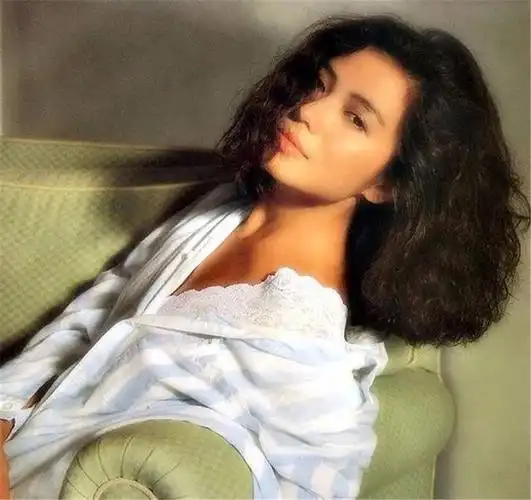 钟楚红12张老照片香港的玛丽莲梦露华人公认的性感女神