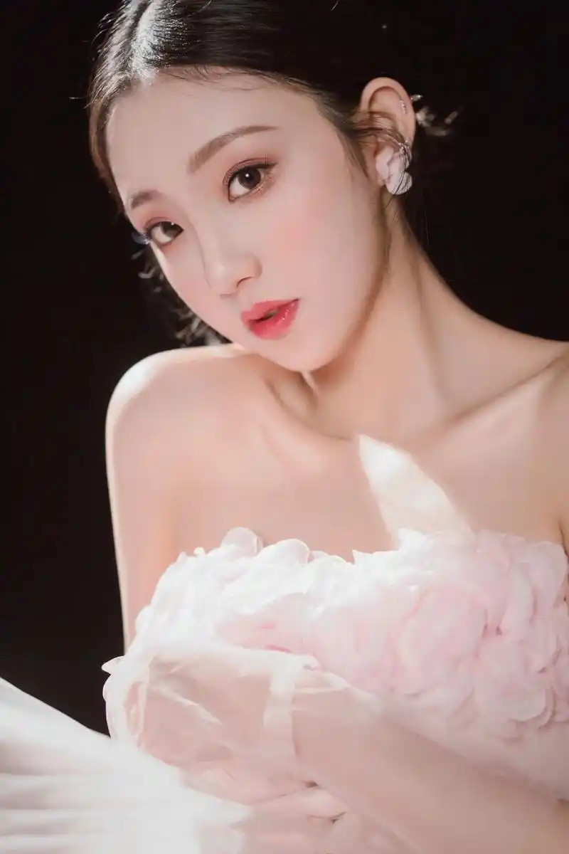 温柔到极致的唯美写真.