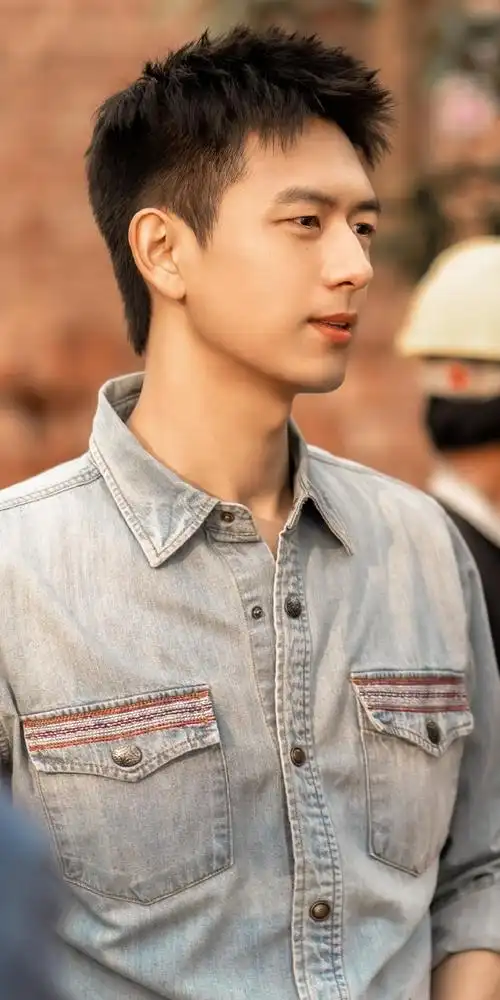 帅哥95989093￤壁纸￤李现×谢之遥￤去有风的地方#去有风的