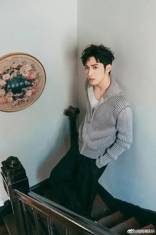 张彬彬晒随拍六宫格