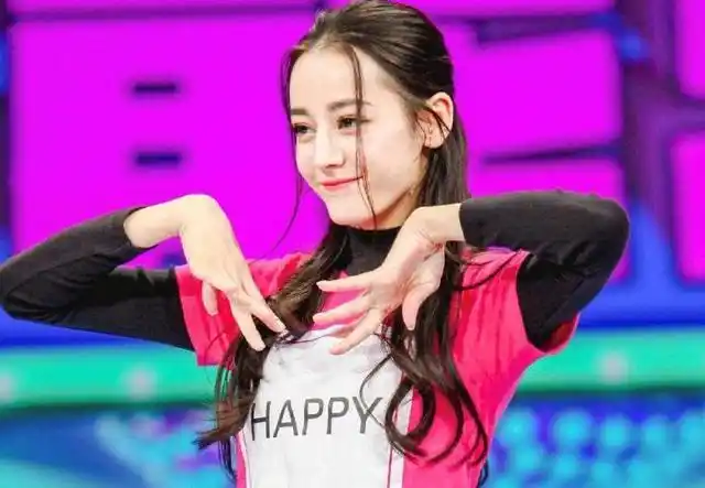 如果换成了郭麒麟,迪丽热巴和易烊千玺,那更是让人期待的,总之,王牌对