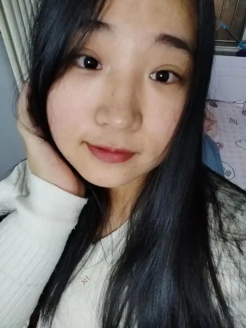 浅浅来几张原相机素颜自拍吧98#素颜女孩 - 抖音