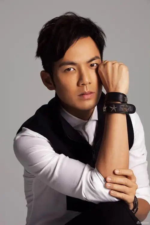 钟汉良携十亿豪礼贺七夕 天涯明月刀今日开放性测试