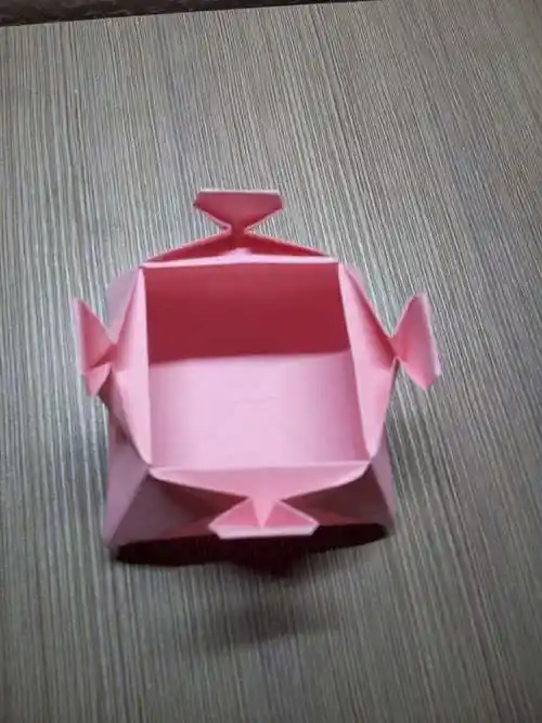 教你用最简单的方法叠出钻石爱心小盒子