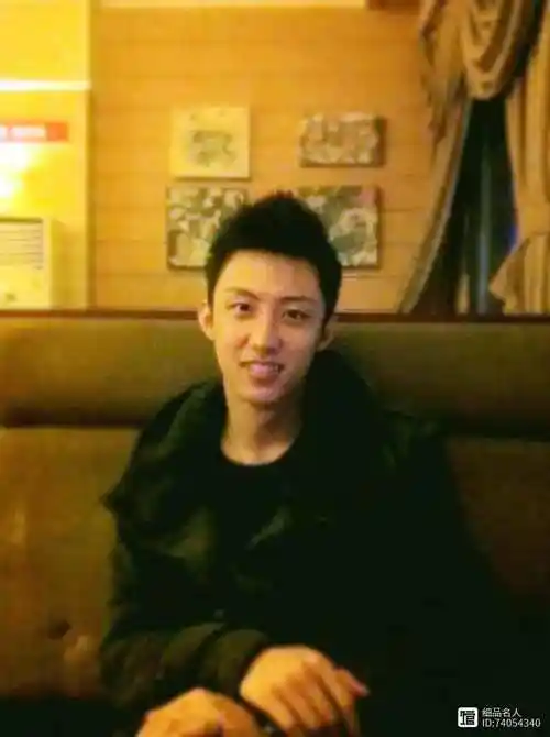 《维和防暴队》黄景瑜:从草根奋斗成流量小生,离婚6年仍单身