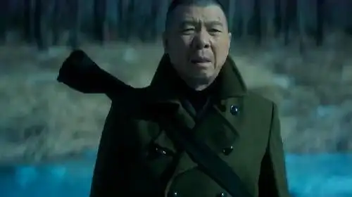 《老炮儿》精彩片段,看冯小刚实力演绎老炮儿,硬刚小爷吴亦凡