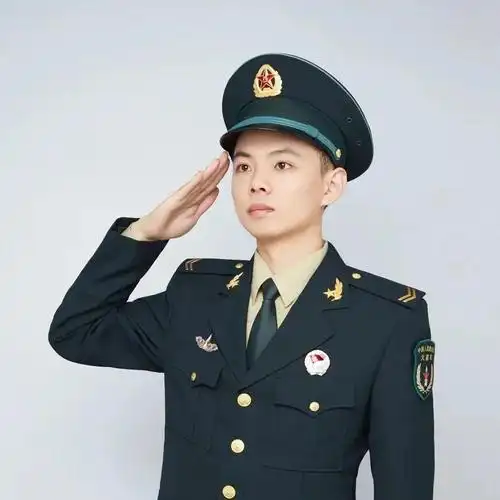 侯启法,中共预备党员,艺术学院2015级本科,2021级硕士研究生.