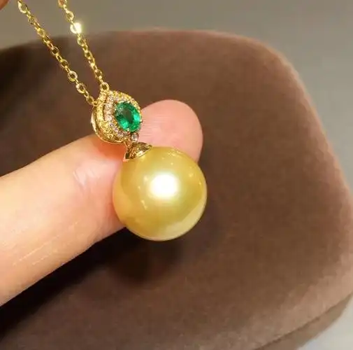 【天然南洋金珍珠吊坠】18k金钻石祖母绿镶嵌,珠子正圆强光几乎无暇