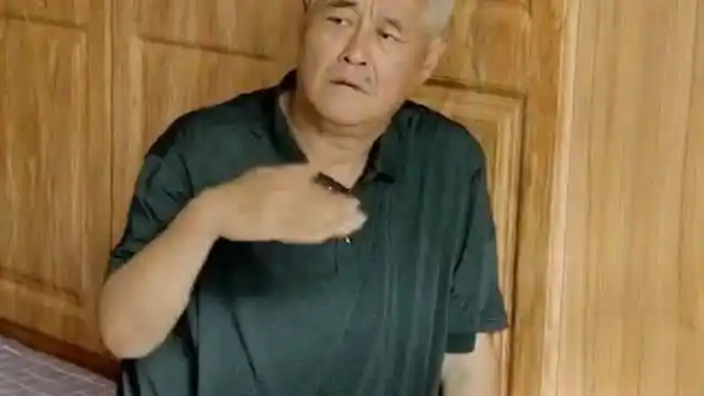 《刘老根3》赵本山式安排,表情动作拿捏得很到位,一般人都模仿不来!