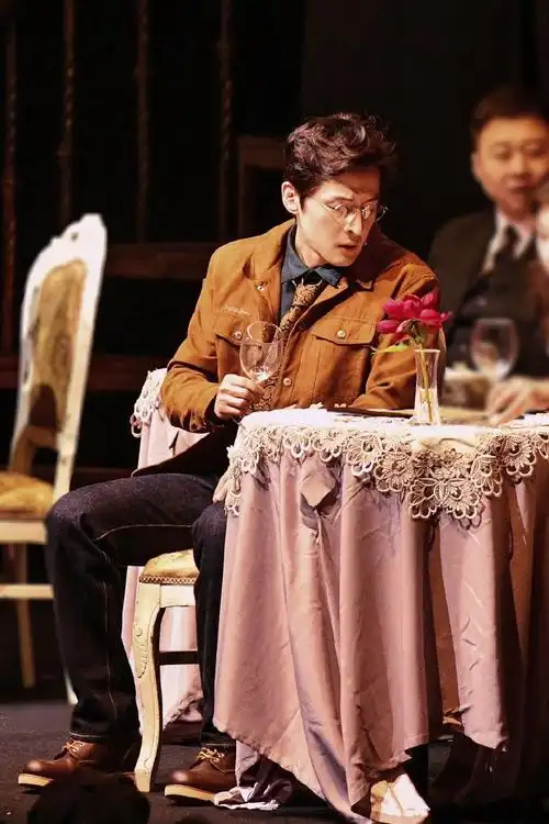 胡歌如梦之梦##胡歌舞台剧合照九年如一