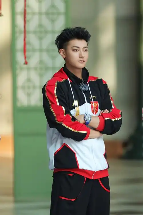 黄子韬萌探2024#开机仪式暗藏玄机,ip之战一触即发!