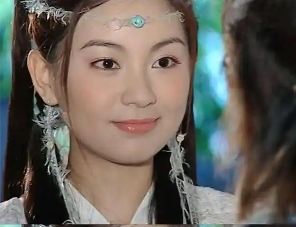 1月5日,在03年版《倚天屠龙记》中扮演"小昭"一角的演员陈秀丽,在社交