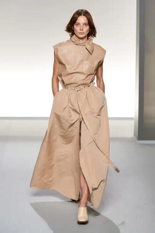 纪梵希givenchy2020春夏女装秀