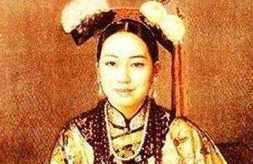 慈禧太后年轻时的彩色照片:丹眉凤眼,相貌如出水芙蓉般美!