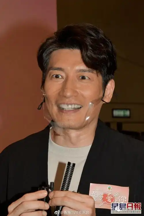 童时爱上你丨袁文杰剧中大骂胡枫自爆角色多戏