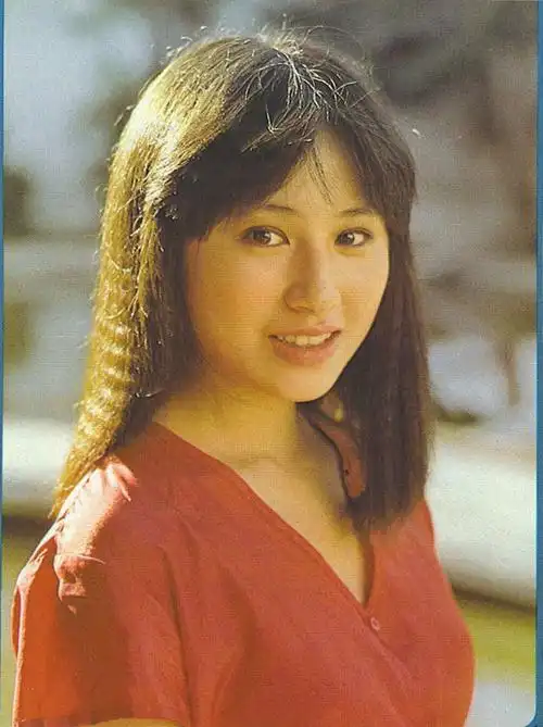 美貌倾城被丈夫毁容,三任老公一死一判刑潜逃,被疑杀夫销声匿迹