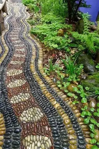 院子里的鹅卵石,美到让邻居都嫉妒