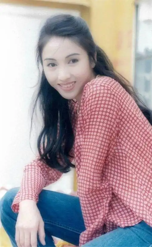 香港这10位女星年轻时都很漂亮你曾被哪位的倾世容颜迷倒过