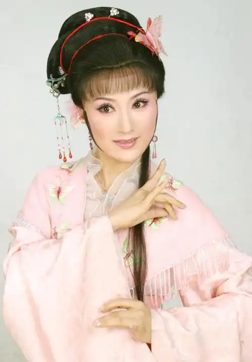 越剧优秀傅派花旦.梅花奖得主.陈飞