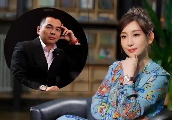 回顾演员秦海璐被富豪李厚霖抛弃嫁给二婚的王新军她幸福吗