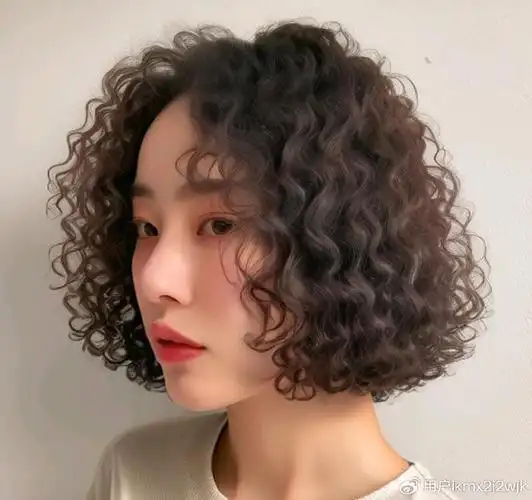 全头烫波波头,内扣波波头,一刀切波波头,挂耳短发,你爱哪一种