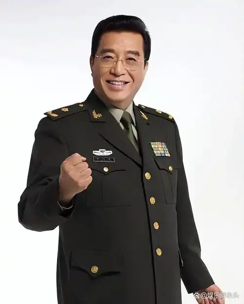 李双江前妻丁英:离婚后与大儿子相依为命,鼓励儿子照顾爸爸一家