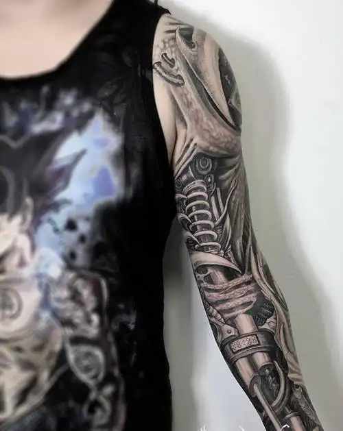生化机械臂纹身图片_手臂欧美写实纹身图案