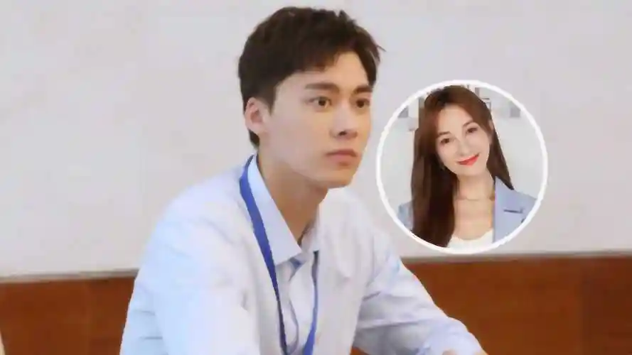 李易峰刚发动态吴昕随后就晒自拍看清两人衣服网友发现猫腻