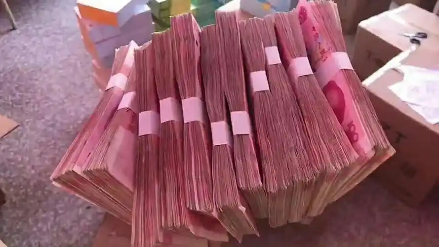 代理补货.收现金 10万