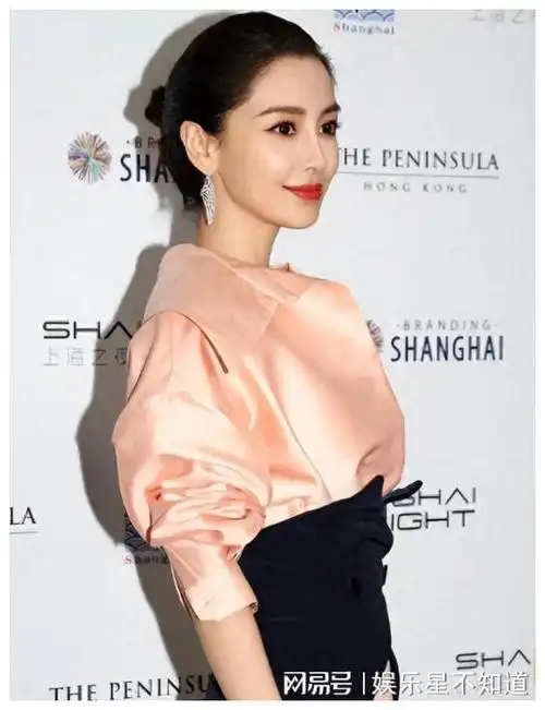 让陈伟霆黄晓明接连"沦陷"!杨颖的手段可谓是高!