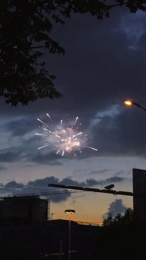 神仙壁纸 | 男生爱用的简洁聊天背景图! - 知乎