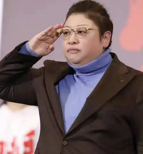 53岁韩红男友终于现身?