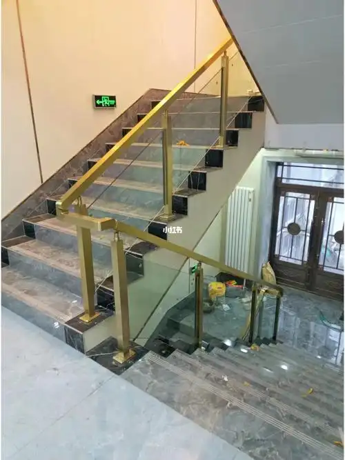 精细倒角磨边配送胶垫,玻璃直接插入即可护栏搭配方管扶手扶手转角