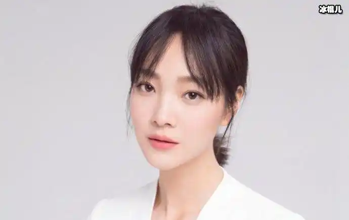 演义何杜鹃何杜娟,毕业于北京电影学院继续教育学院,中国内地女演员