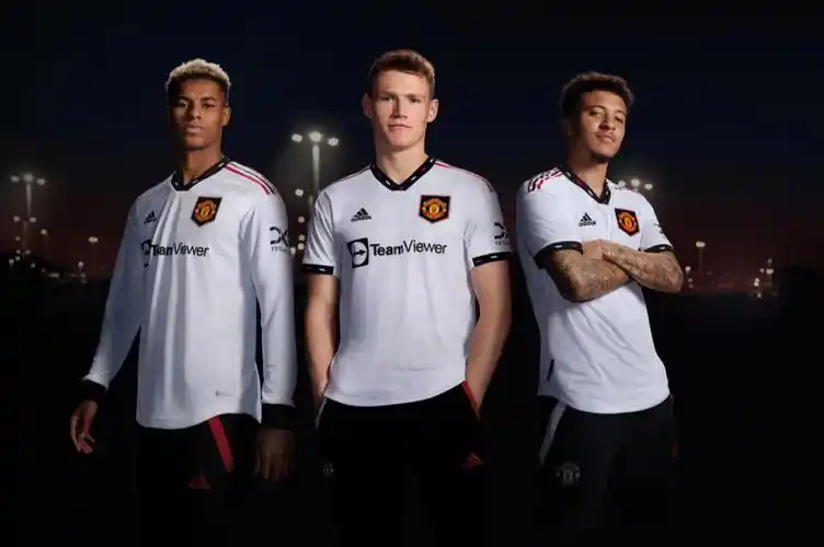 曼彻斯特联202223赛季客场球衣