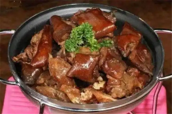 伍记毛桃猫肉火锅加盟