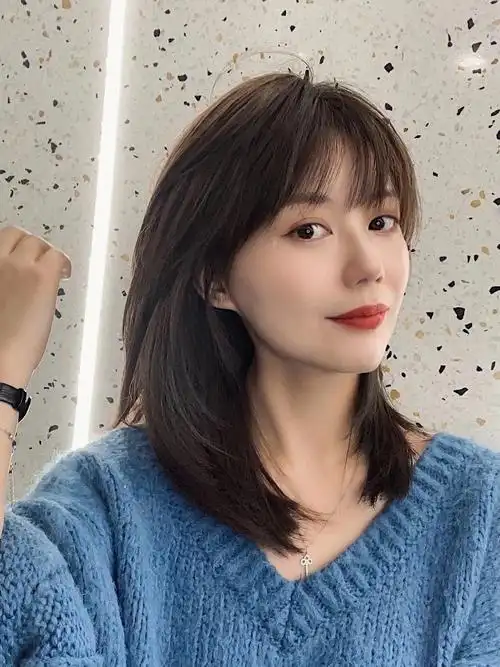 厦门夏季发色女土发型夏季发型中长发锁骨发