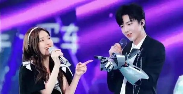 爆刘宇宁赵露思二搭《珠帘玉幕》,丞磊演男二,后援会停更对立