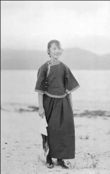 汉服|立领|民国时期|马面裙_网易订阅