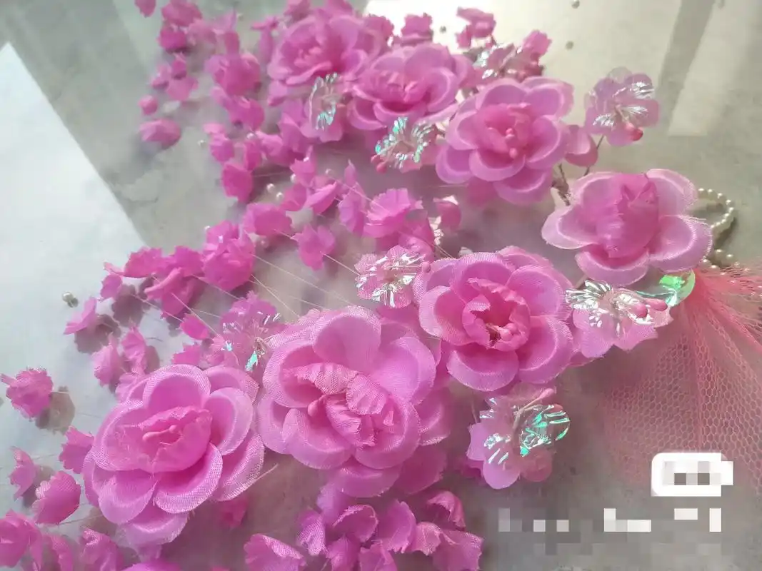 看到这个花花就开心!#老式头花#80年代新娘头花 - 抖音