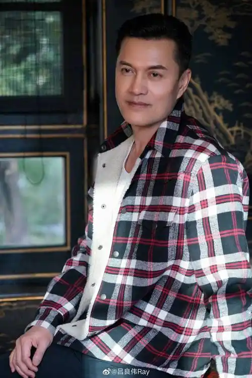 吕良伟畅谈冬日节气心得化身行走的养生教科书