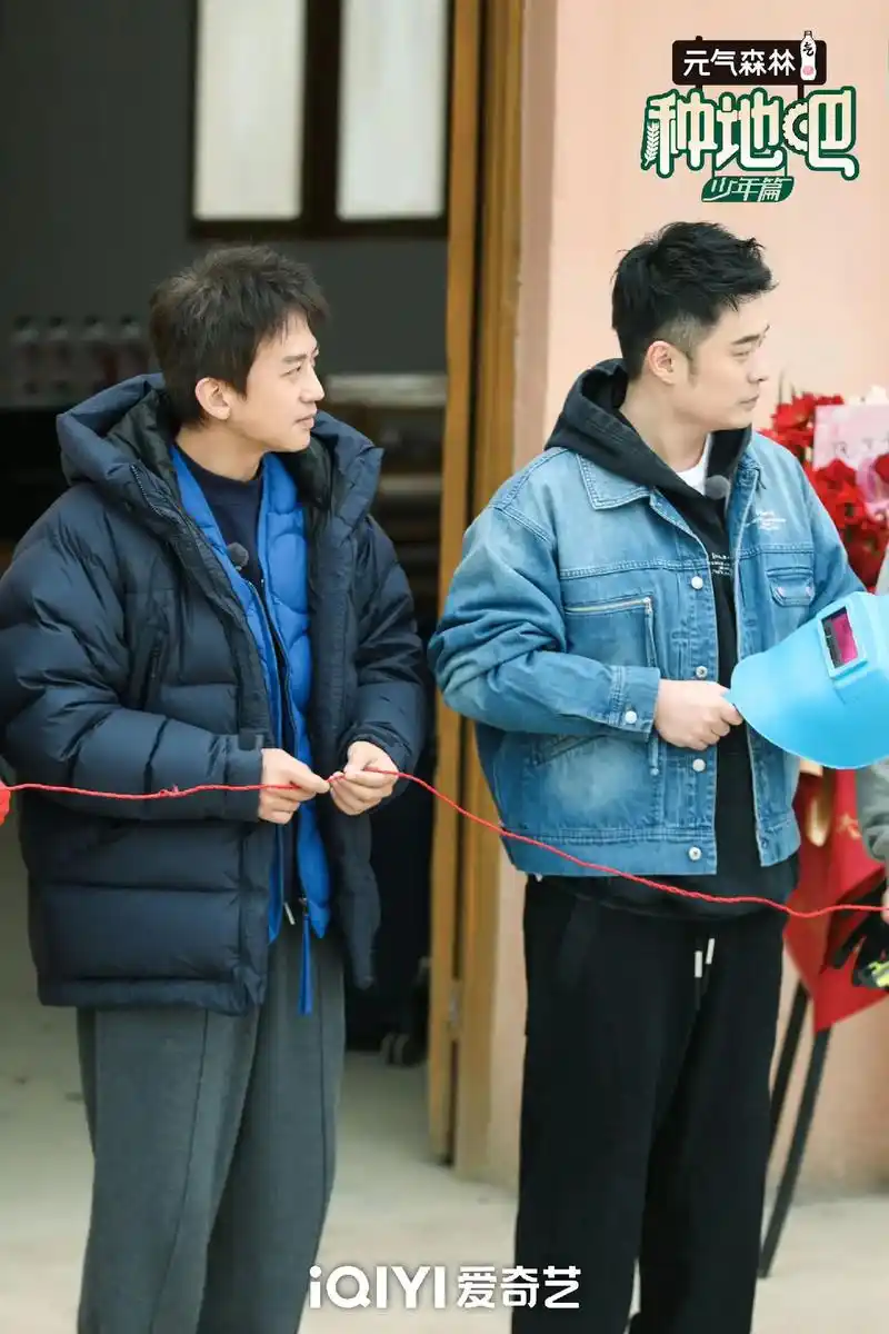 邓超 #陈赫 超赫兄弟俩,太帅了. - 抖音