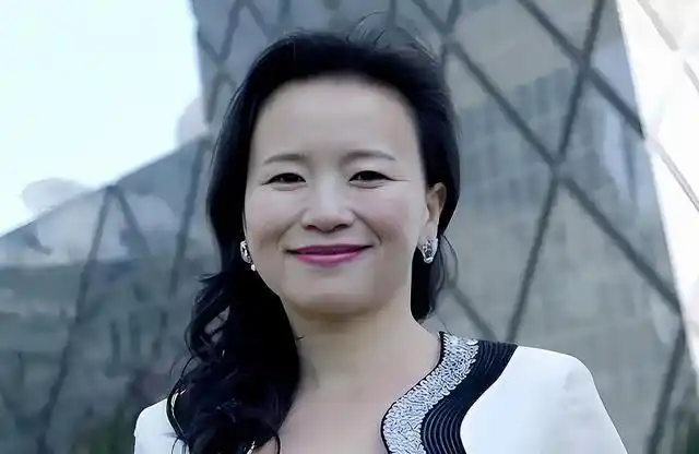 央视主持人成蕾,长期向境外泄露机密情报,被捕后却毫无悔改之意