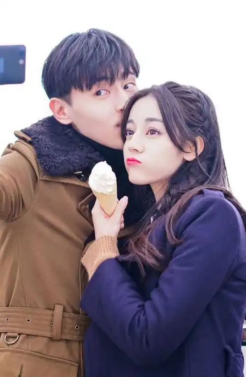 邓伦杨紫对视深情款款,难道因戏生情了?锦觅凤凰戏外凑一对多好