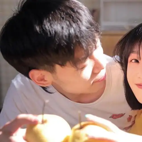 2020最火甜蜜真人情侣头像