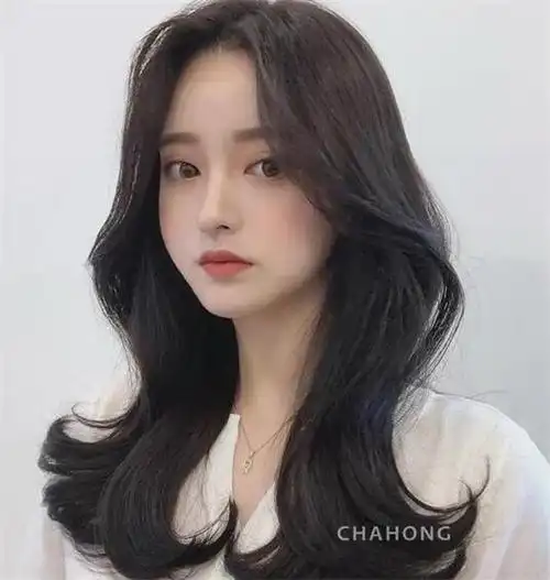 网上名人发型女中发2021 网上名人也爱中发发型 - 女生长发 - 发型社